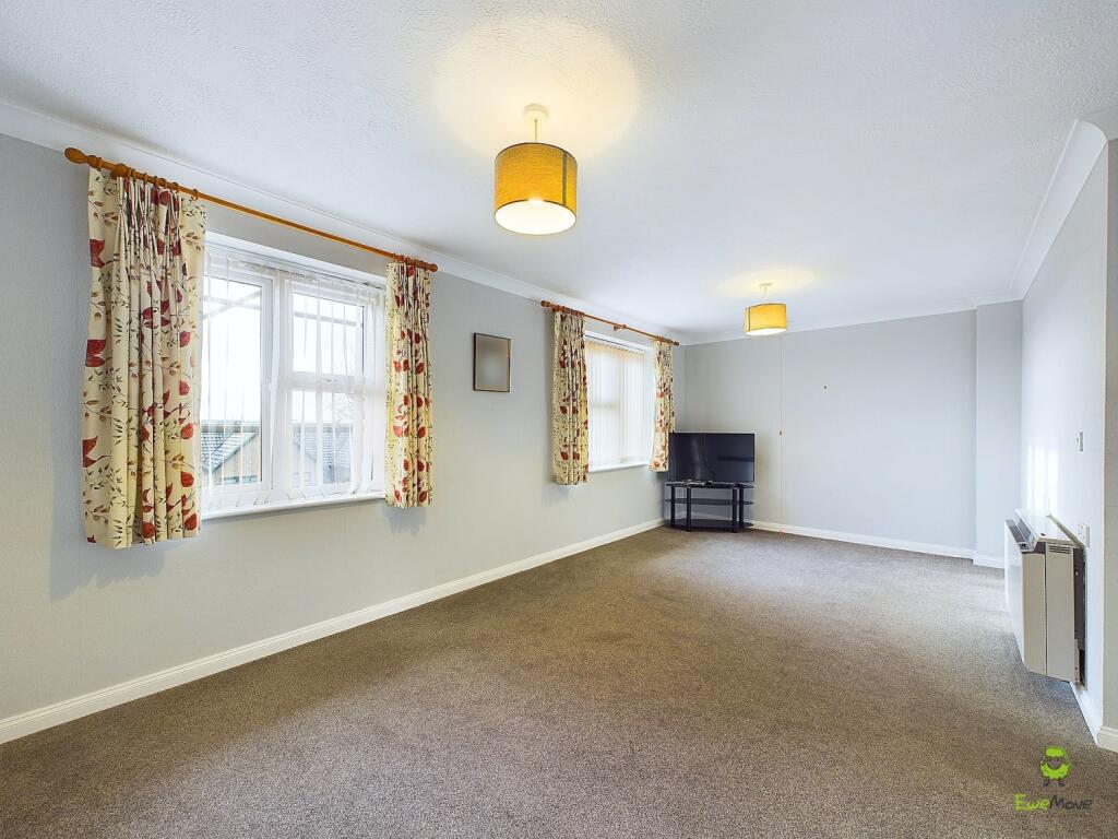 CAM03418G0-PR0170-STILL005