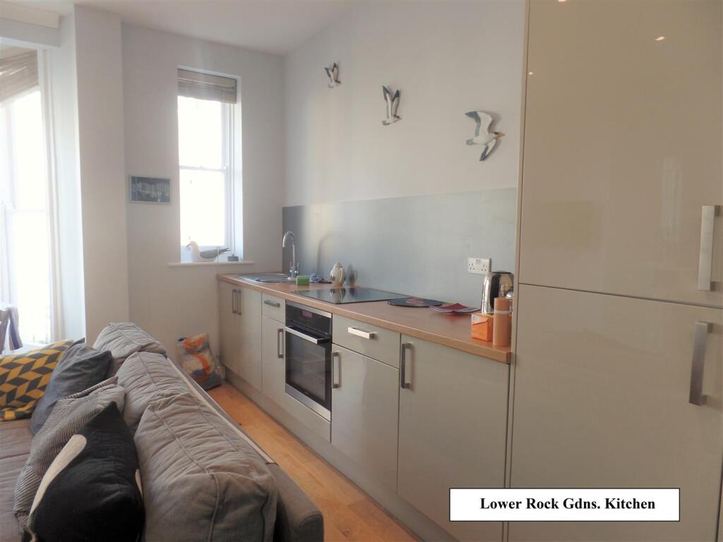 Kitchen.JPG