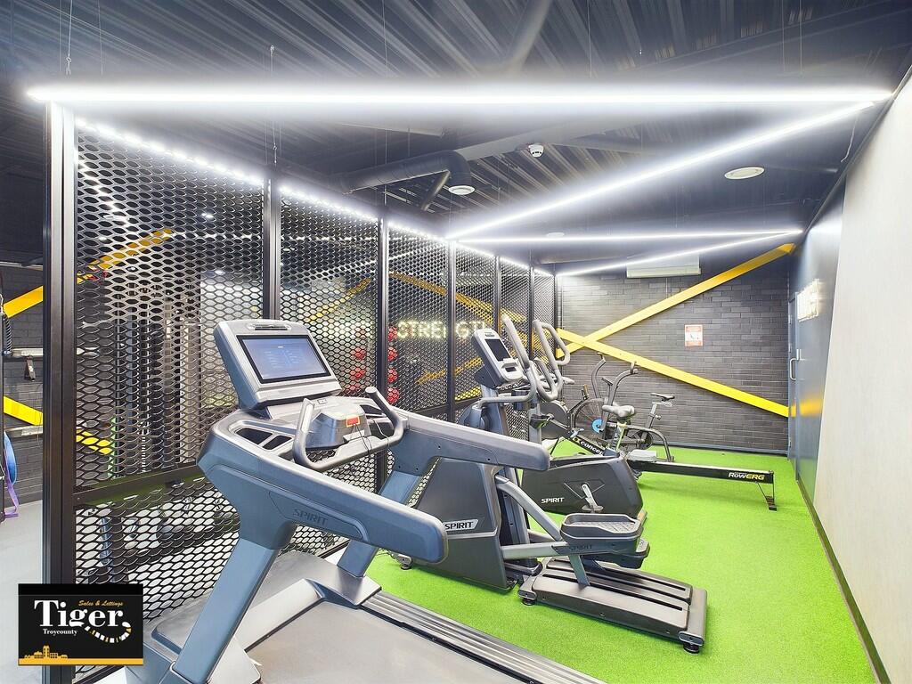 CAM03440G0-PR0215...