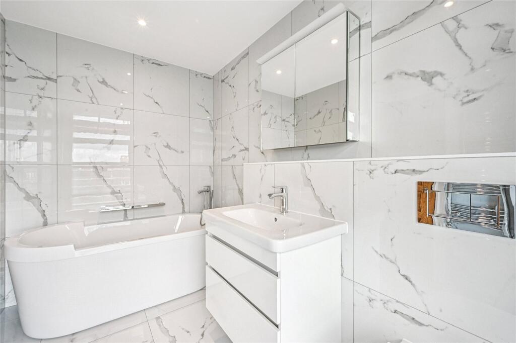 Principal Ensuite