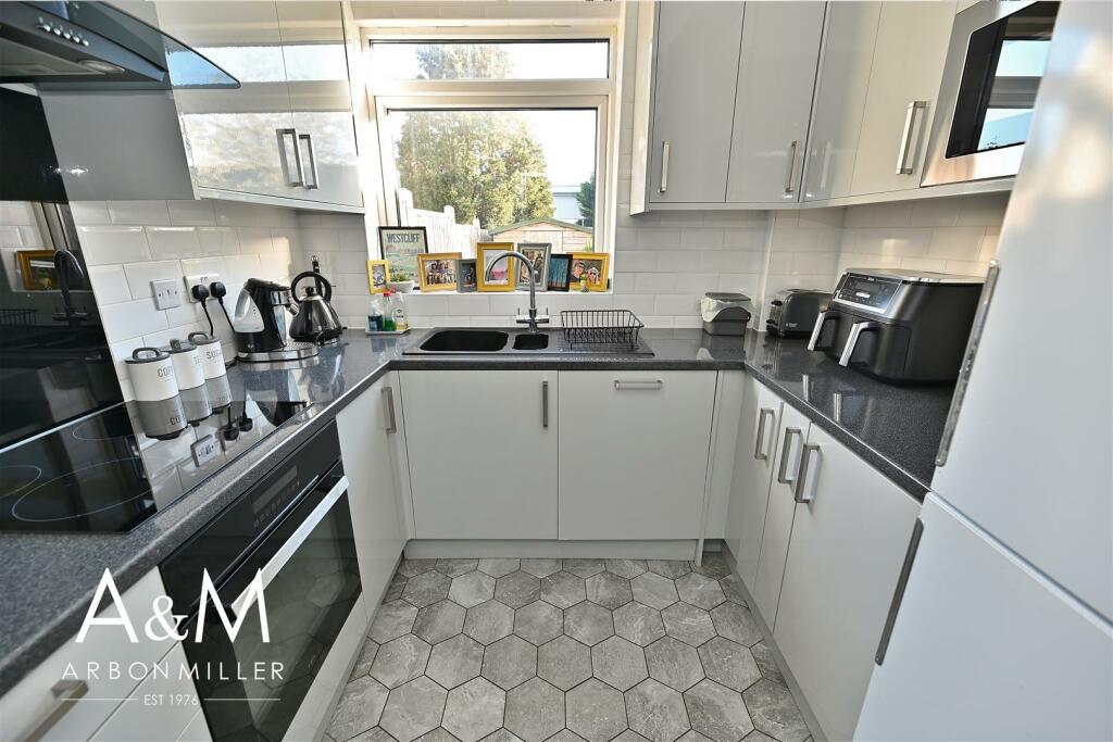 Feature Kitchen