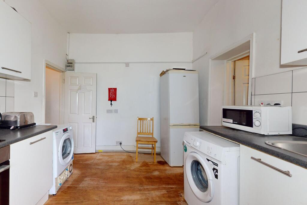 9 Brampton Park Road, Hornsey, London, N22 6BG