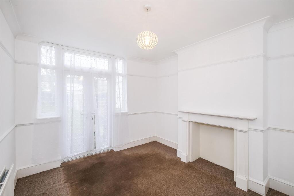 68, Middleton Avenue-22_web.jpg