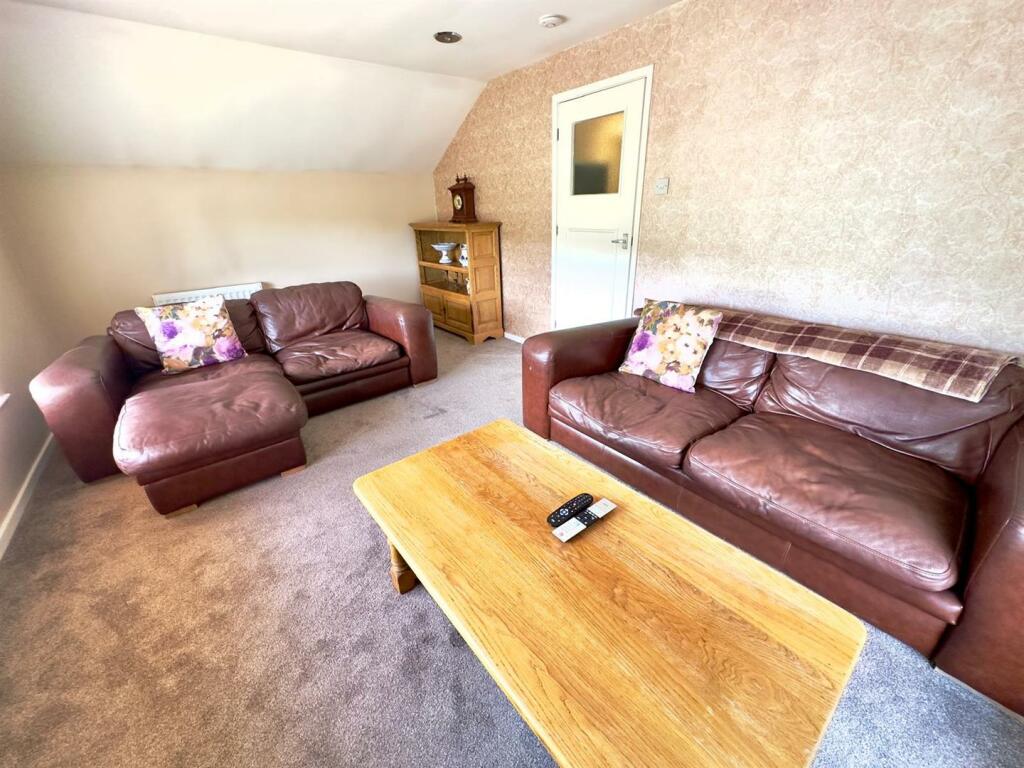 Annexe - Living Room