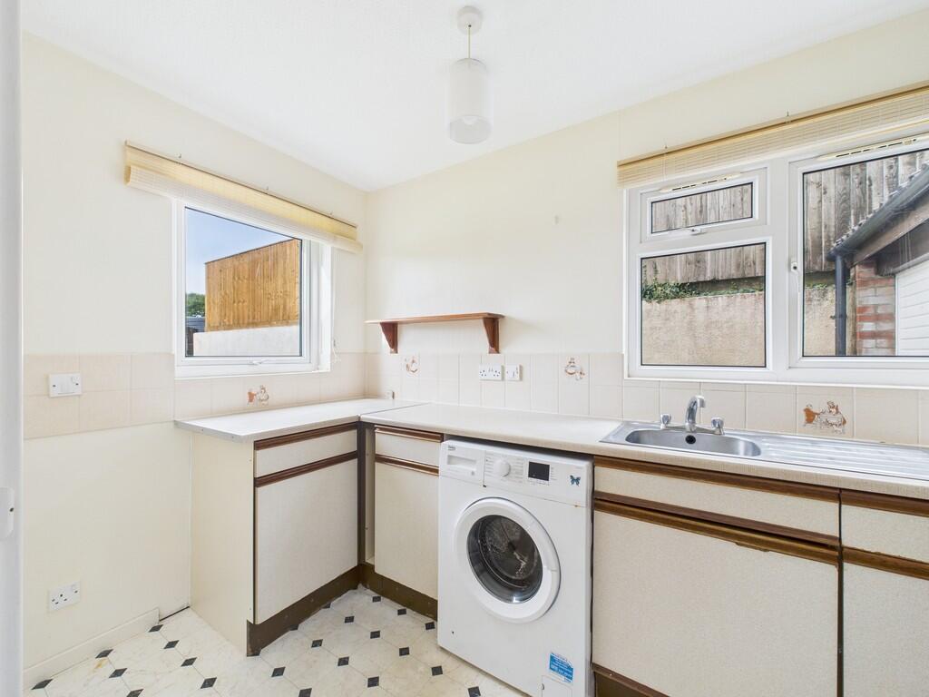 CAM02089G0-PR0576...