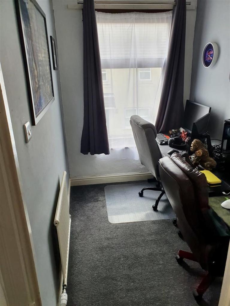 Bedroom3 / Office