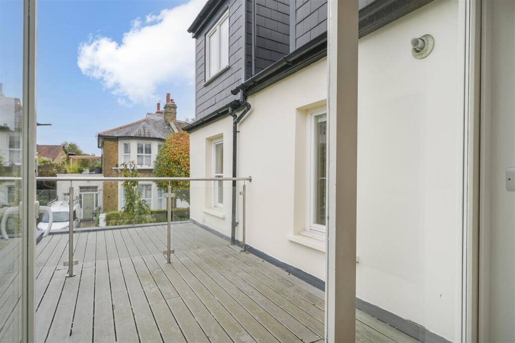 Flat 3, 25 Brougham Road - 8kKHdSKrFpAy3P7N5cXn.jp