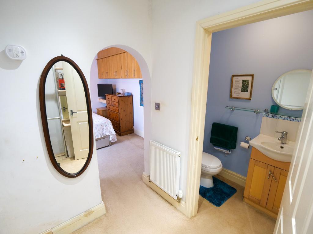 Dressing Room &amp; WC