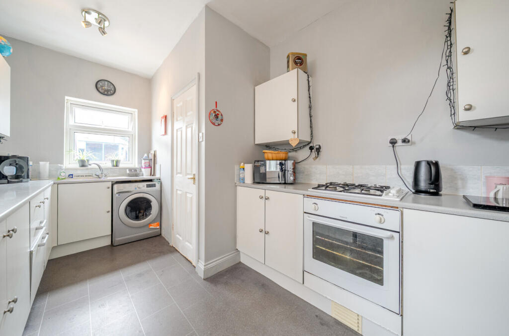 1330036-3-688a36e...