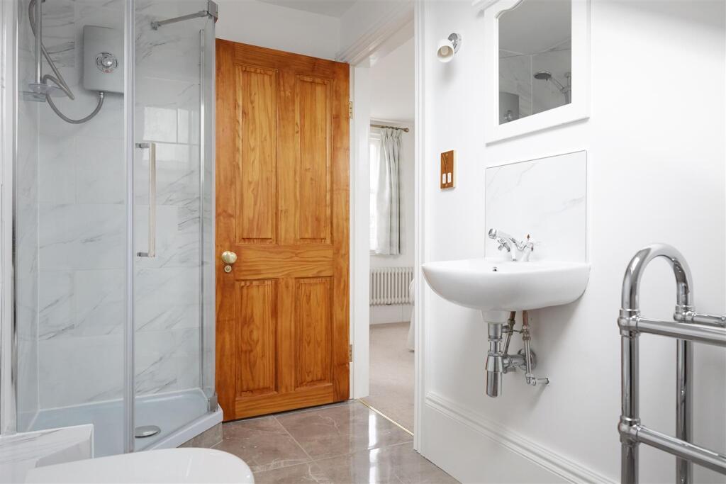 I - loft en-suite.jpg