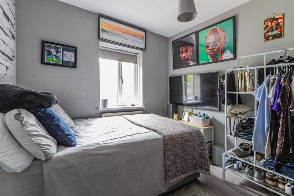 Clos Y Gwalch 7-9.jpg