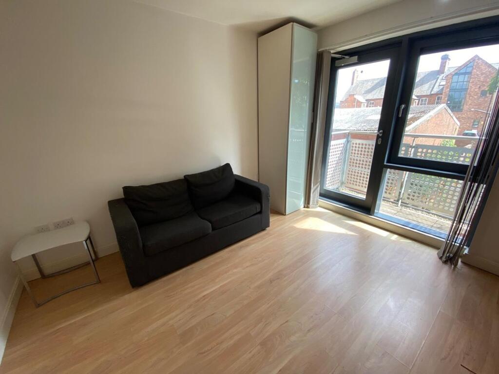 Lounge/Bedroom/Kitchen