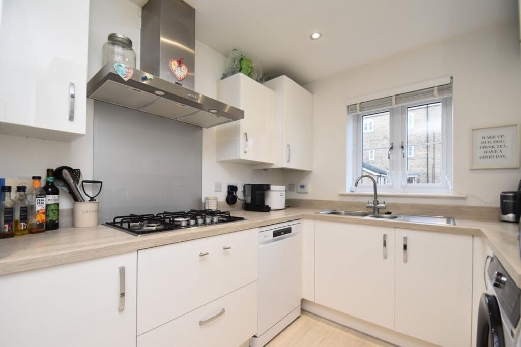 Gardener Crescent, Fenstanton, PE28