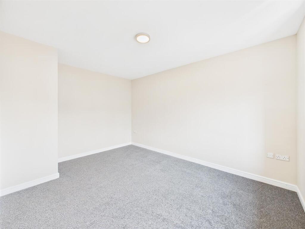 Bedroom: