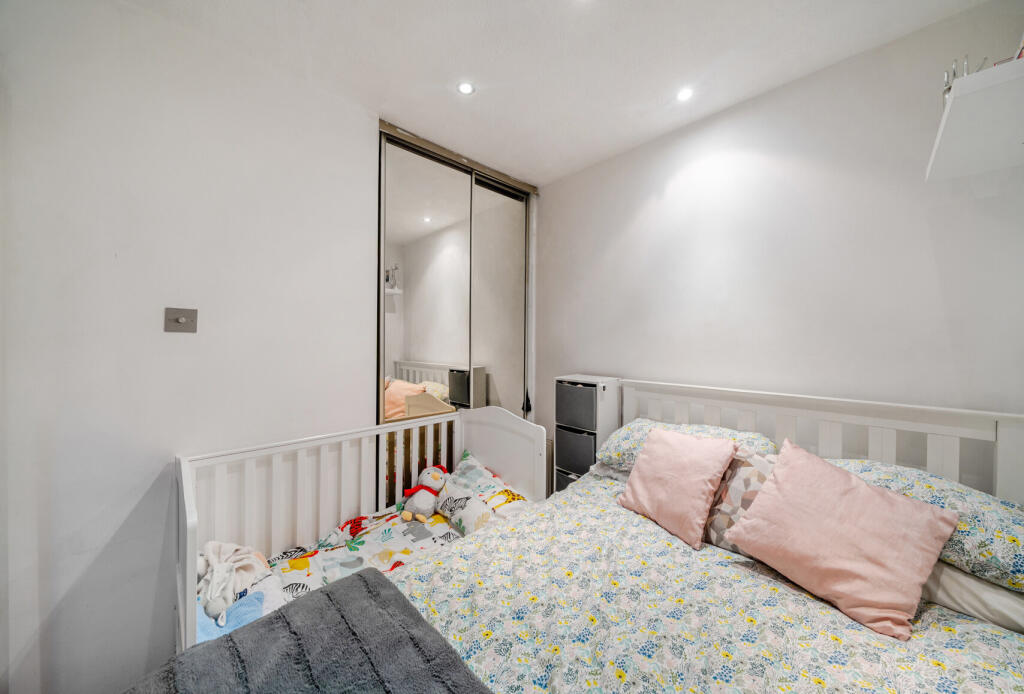 1393629-4-694a65f...