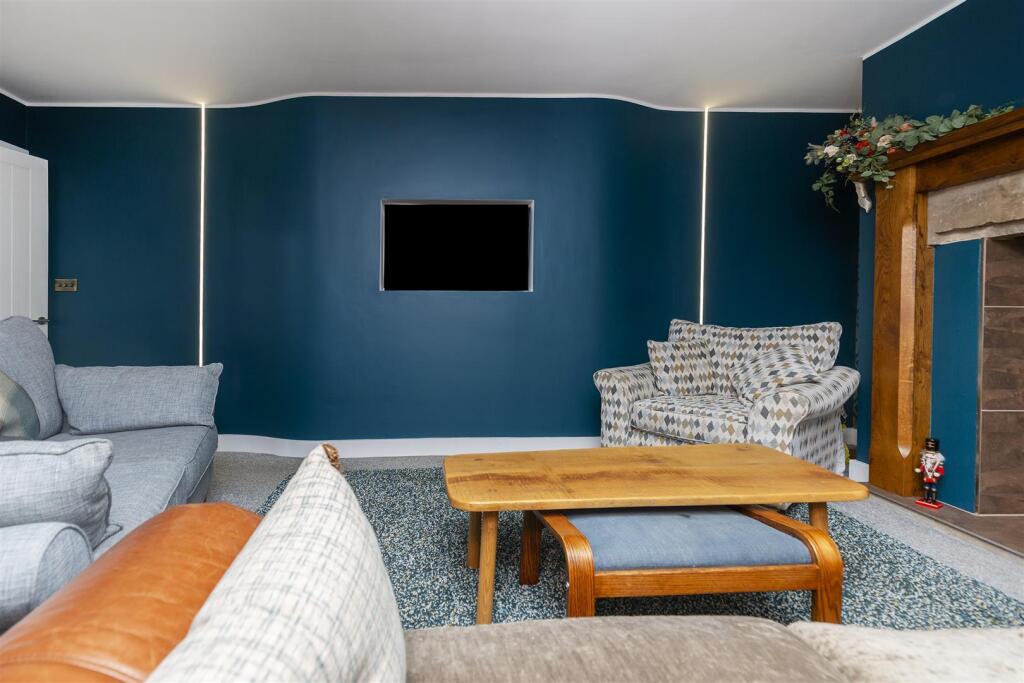 Bramleys Estate Agents - Walkley Terrace - Heckmon