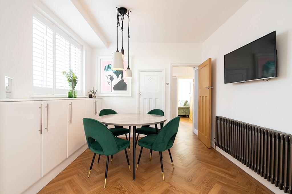 Kitchen &amp; Dining Area