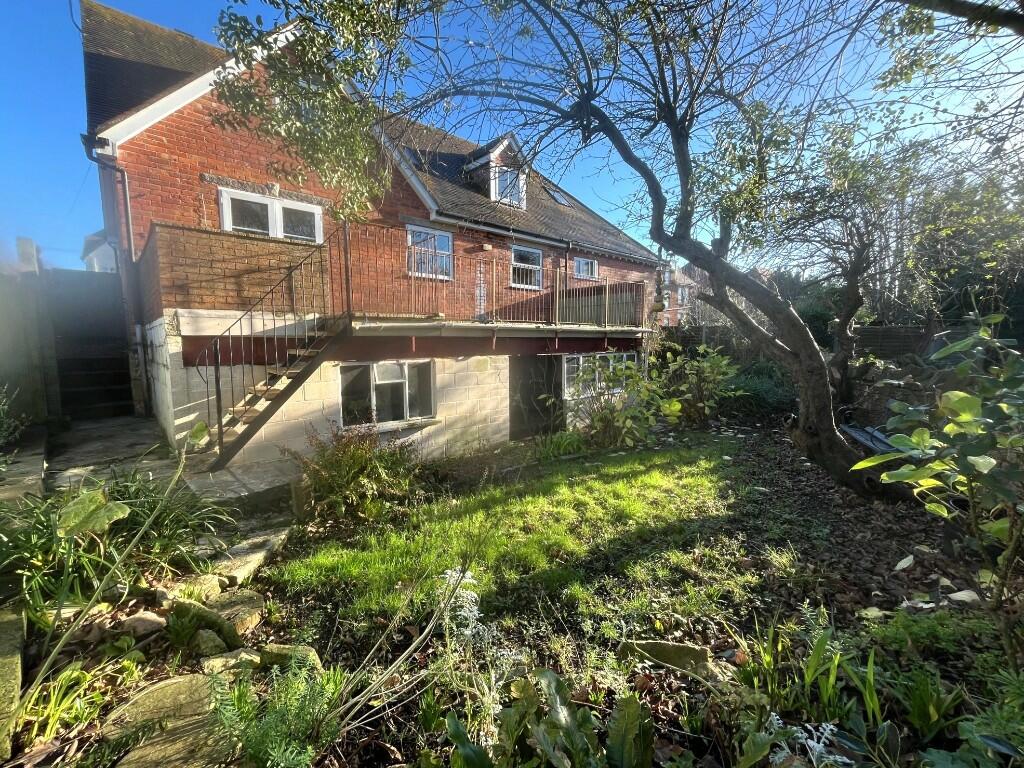 Garden and rear