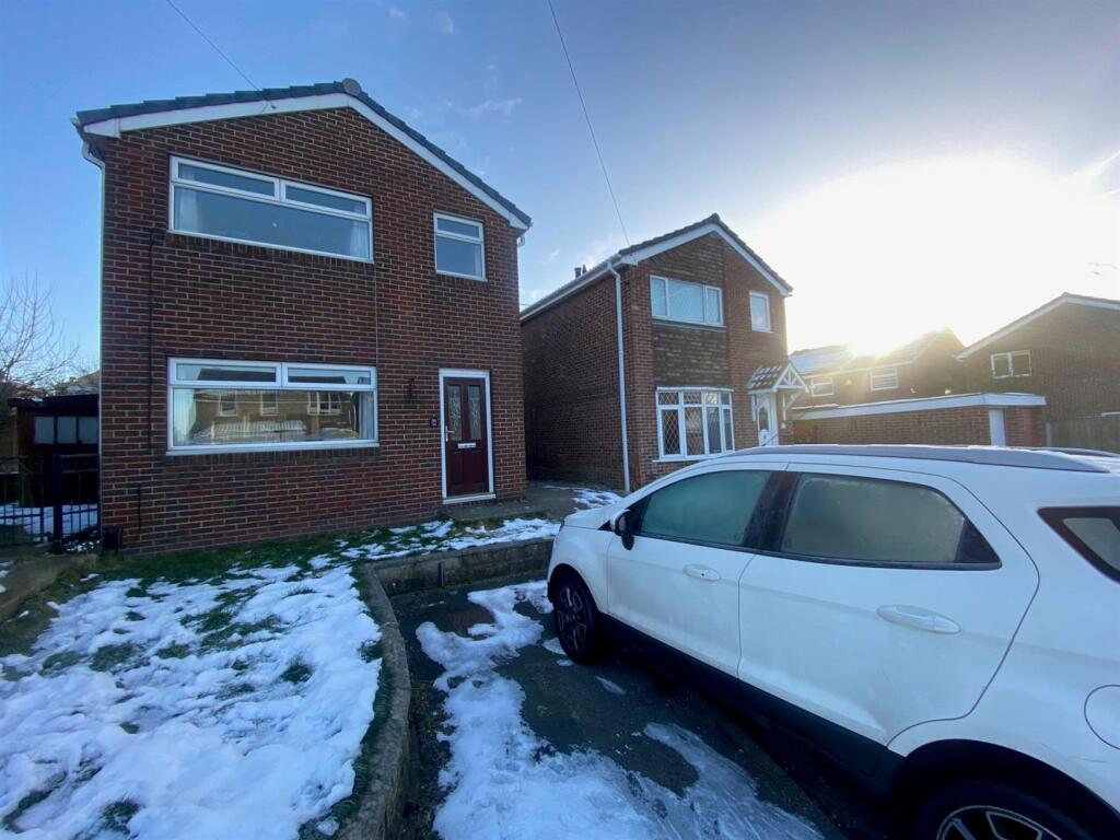 FRONT EXTERNAL 1.jpg