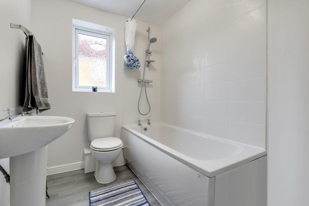 15 Rob Hammond EweMove Pontefract