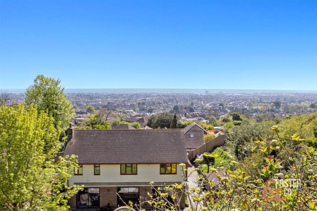 Honeysuckle Close, 1-027.JPG