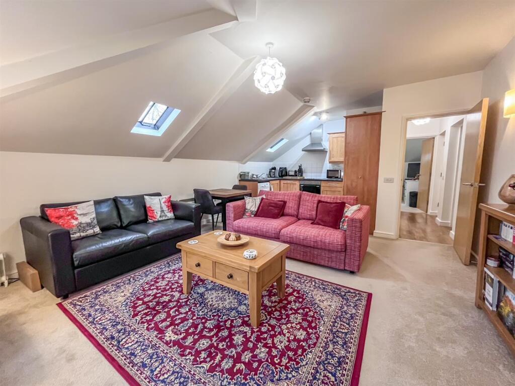 Open Plan Living/Dining Room