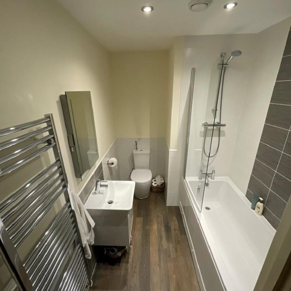 Chantry bathroom.jpg