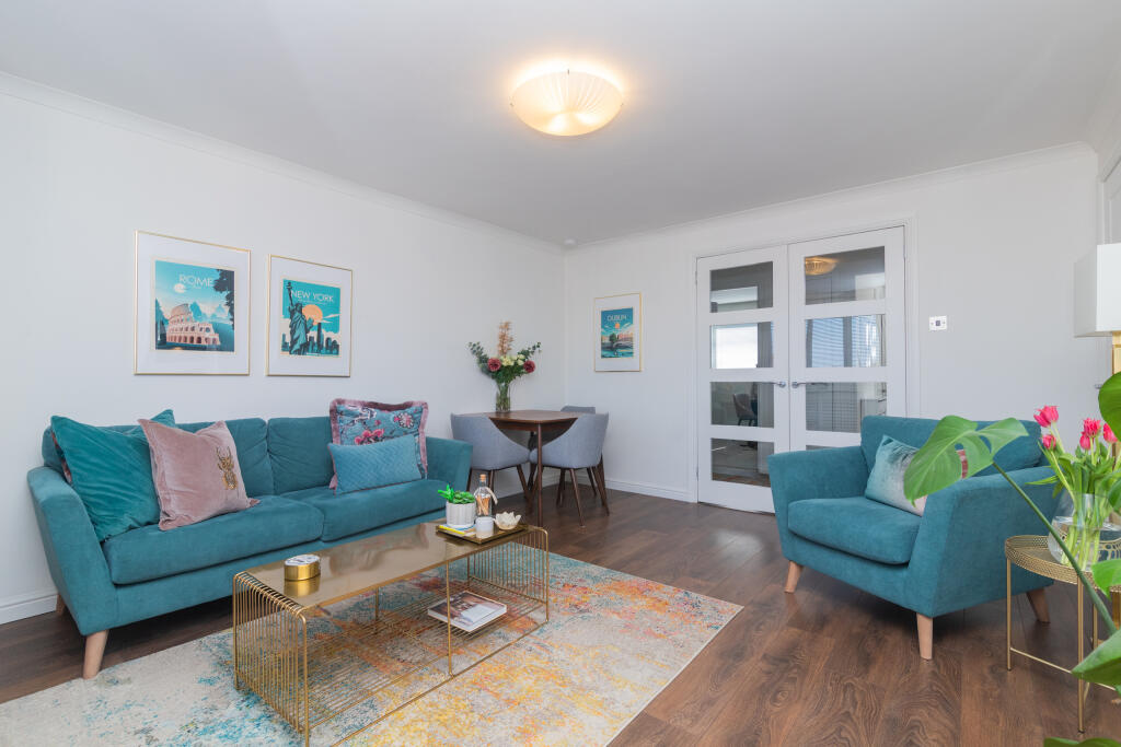 34 Thornly Park Gardens, Paisley, PA2 7RF L-8