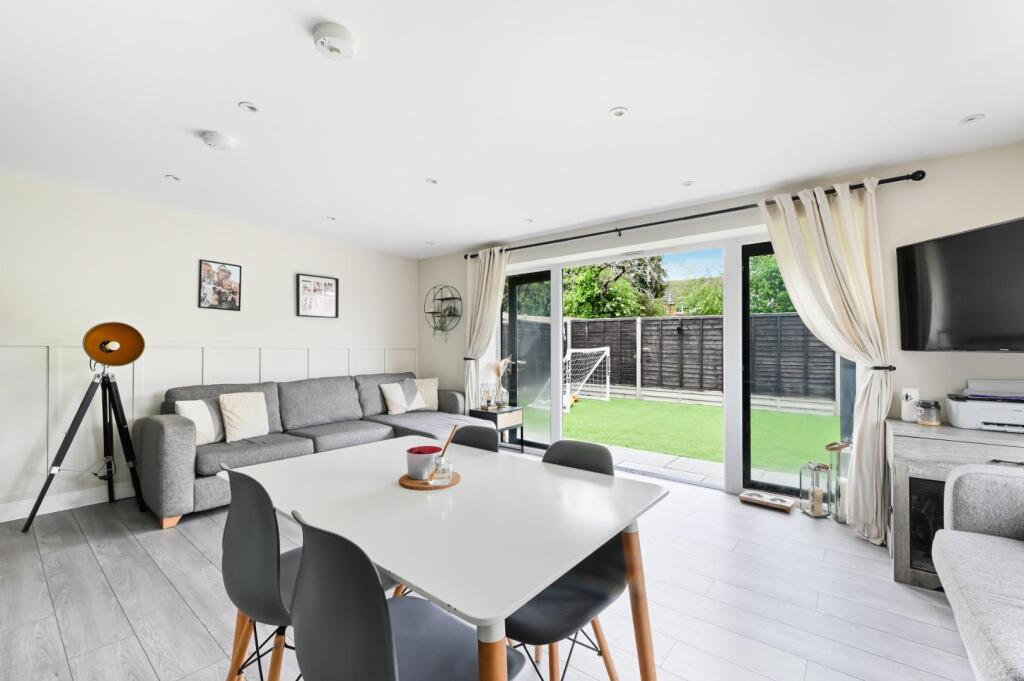 COPTHORNE HOUSE - 8.jpg