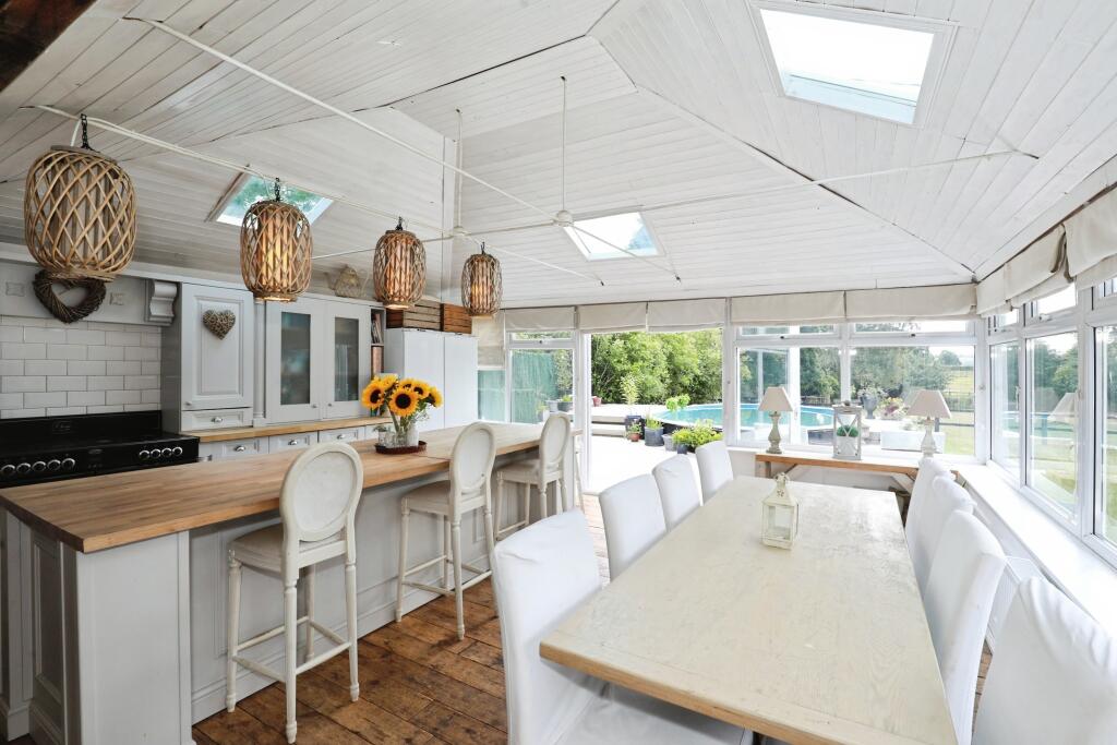 Living kitchen diner