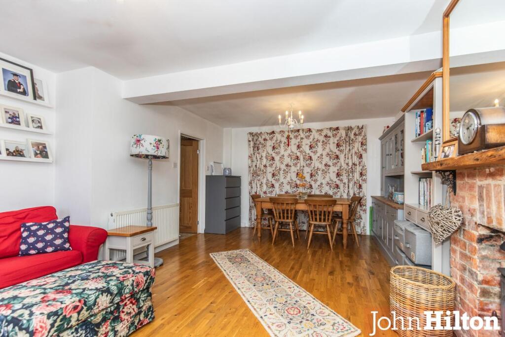 Fernhurst Crescent -13.jpg