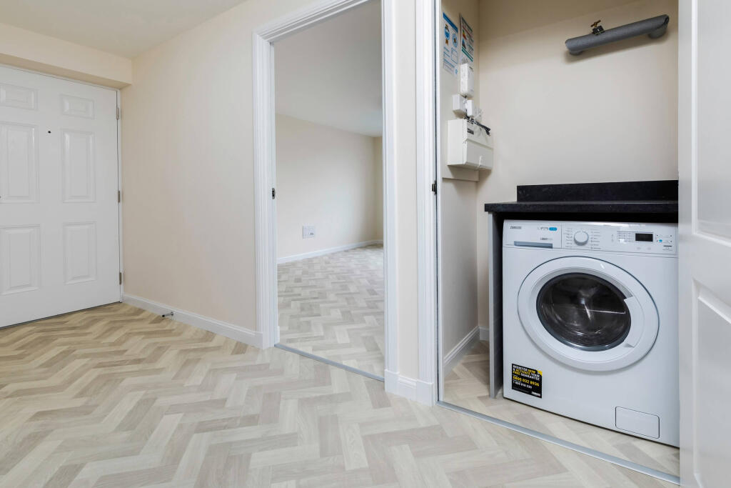 Davidson's Square apartment block 8 at Riverside Quarter - internal