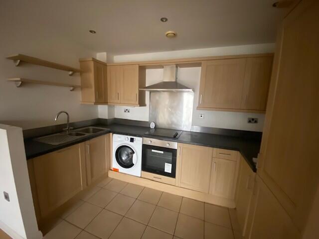 KITCHEN T202509221436.jpg