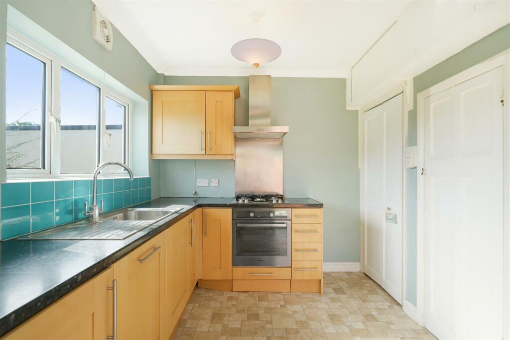 13 East Court - 5zdBu3daCsSCDIDwYdii.jpg