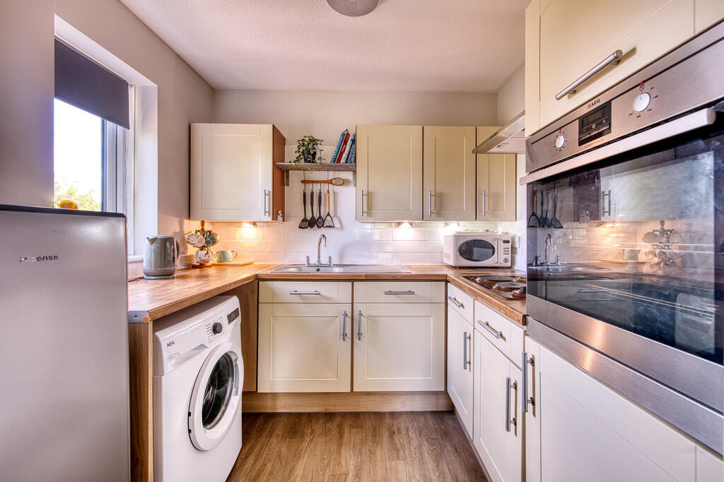 Kitchen 1