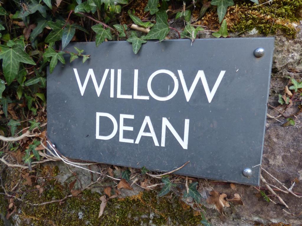 Front Sign plate.JPG