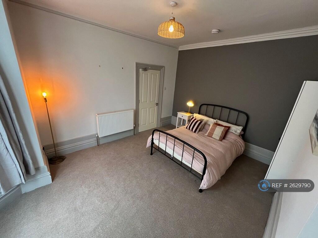 £595pm
