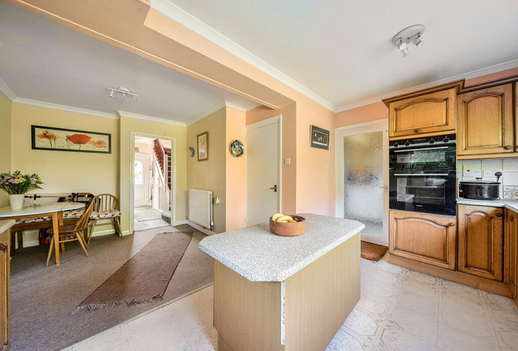 19-682386cd8bb7f-...