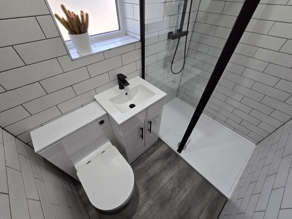 Bathroom B
