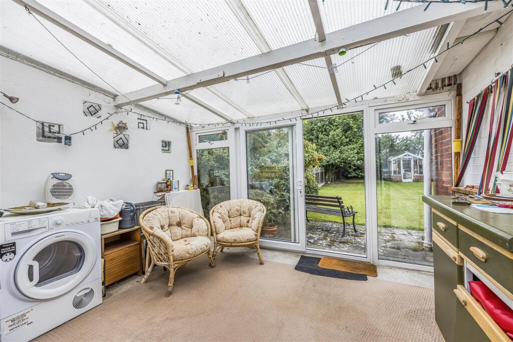 134 Wych Lane, Gosport-PorticoMarketing-SoldBy-17.