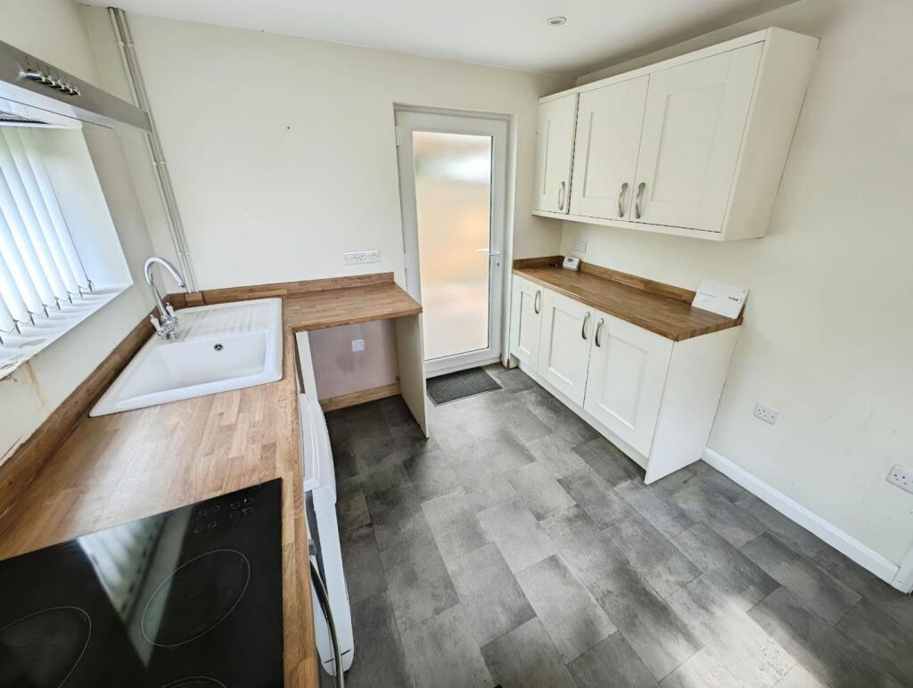 f489a8be-kitchen 20b.jpg