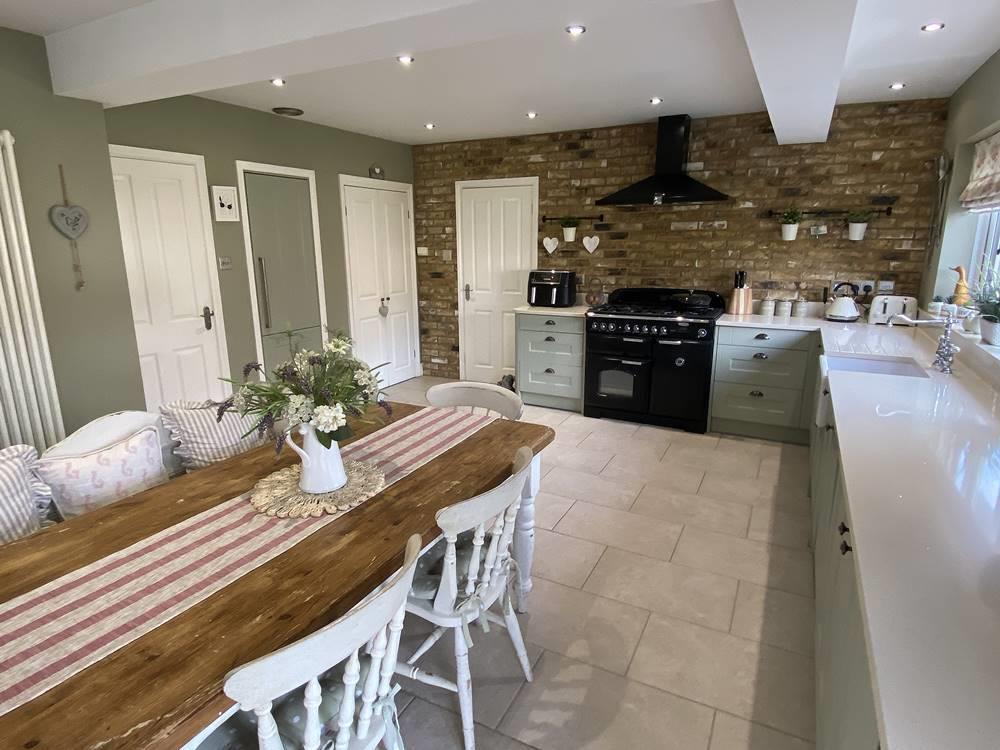 kitchen3.jpg
