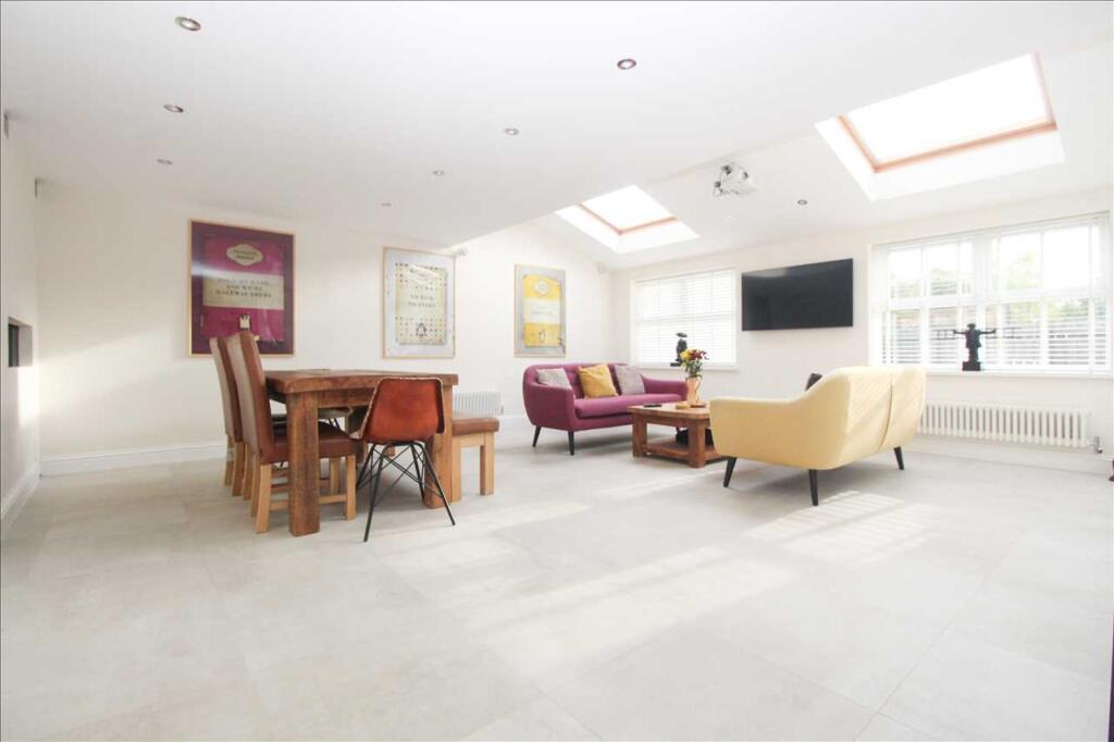Open Pan Family Room