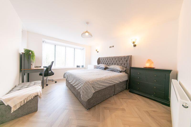 Ground floor double bedroom