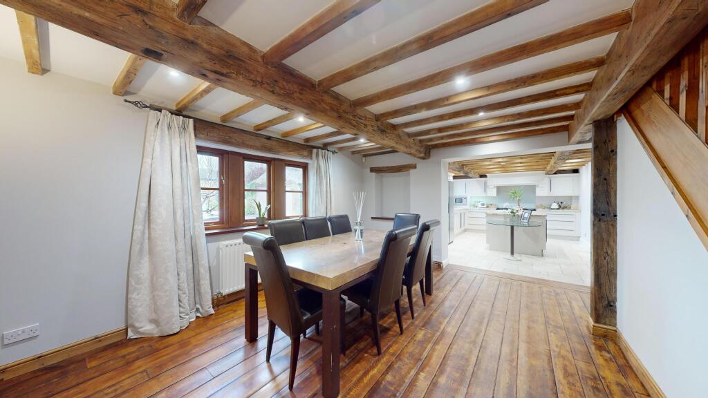 Flax-Cottage-Staicase-Lane-01202025_174003