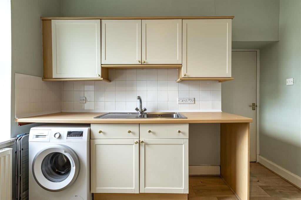 2a Railway Court Newtown St Boswells 13.JPG