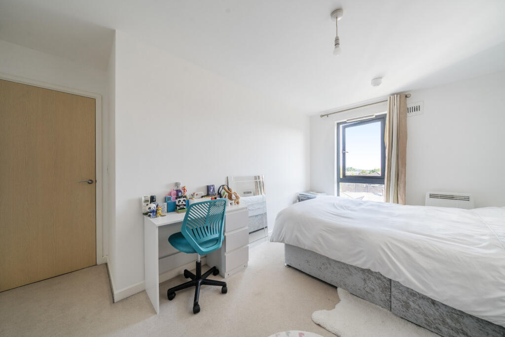 1311810-16-6852f0...