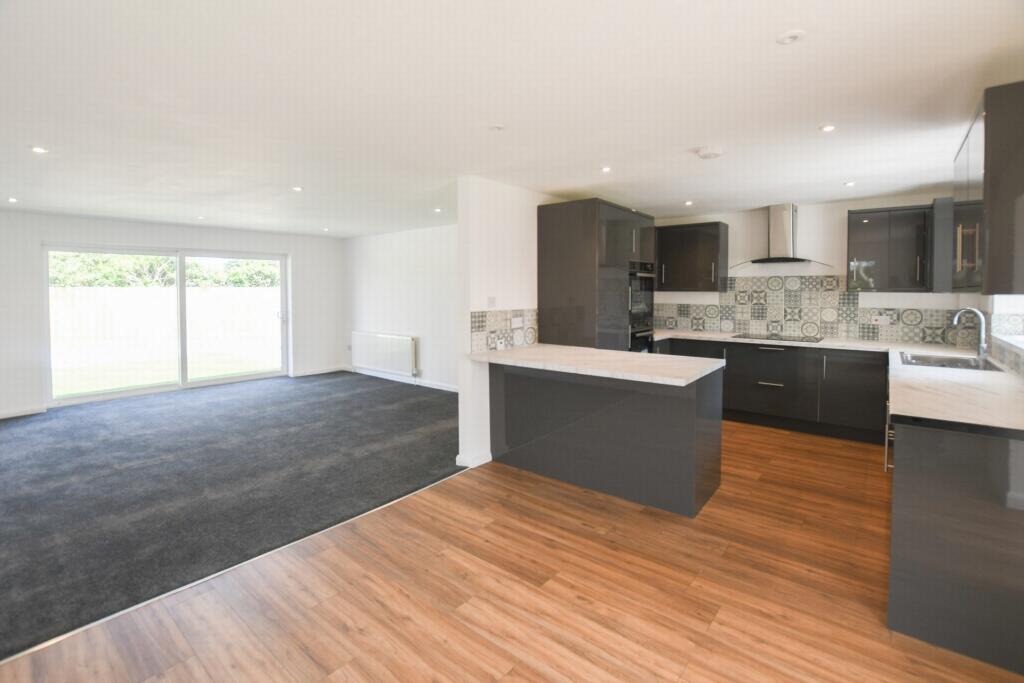 Living/Kitchen