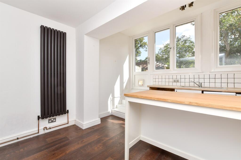 Lounge / Kitchen / Diner