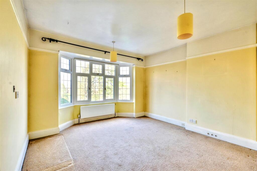 Bedroom 2_1.jpeg